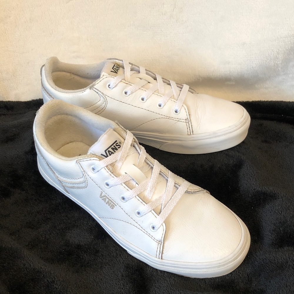 Vans White Leather Seldan Skate Sneaker in M & Y 4.5, W 6. Very Good Condition. - Picture 3 of 6